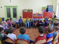 Zdjęcie: Czytanie bajek